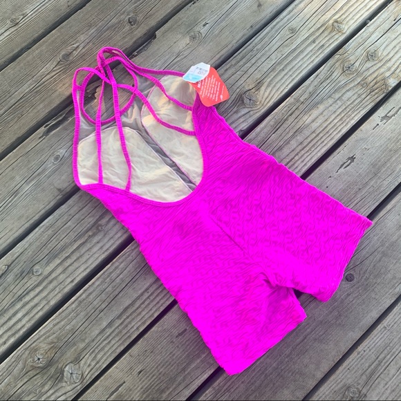 NEW FITNESS Fuchsia ROMPER - Picture 5 of 5